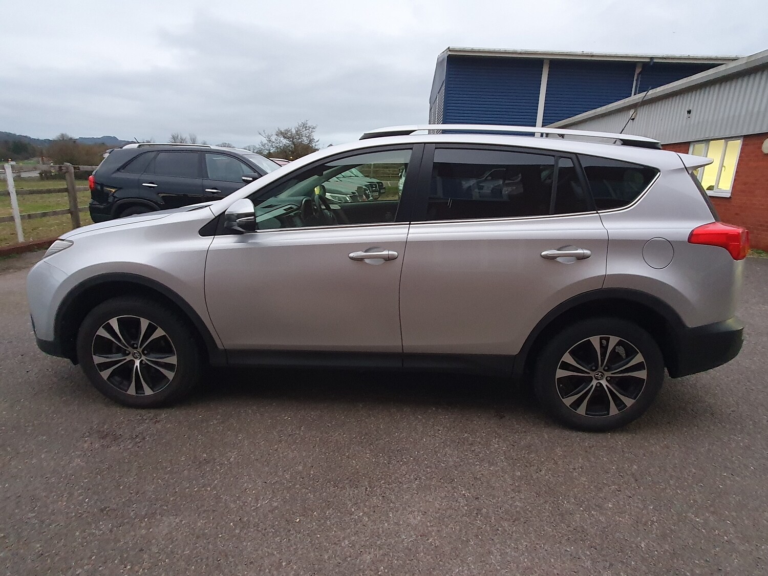 Used Toyota RAV4 2014 for sale - 77786389: Photo 6