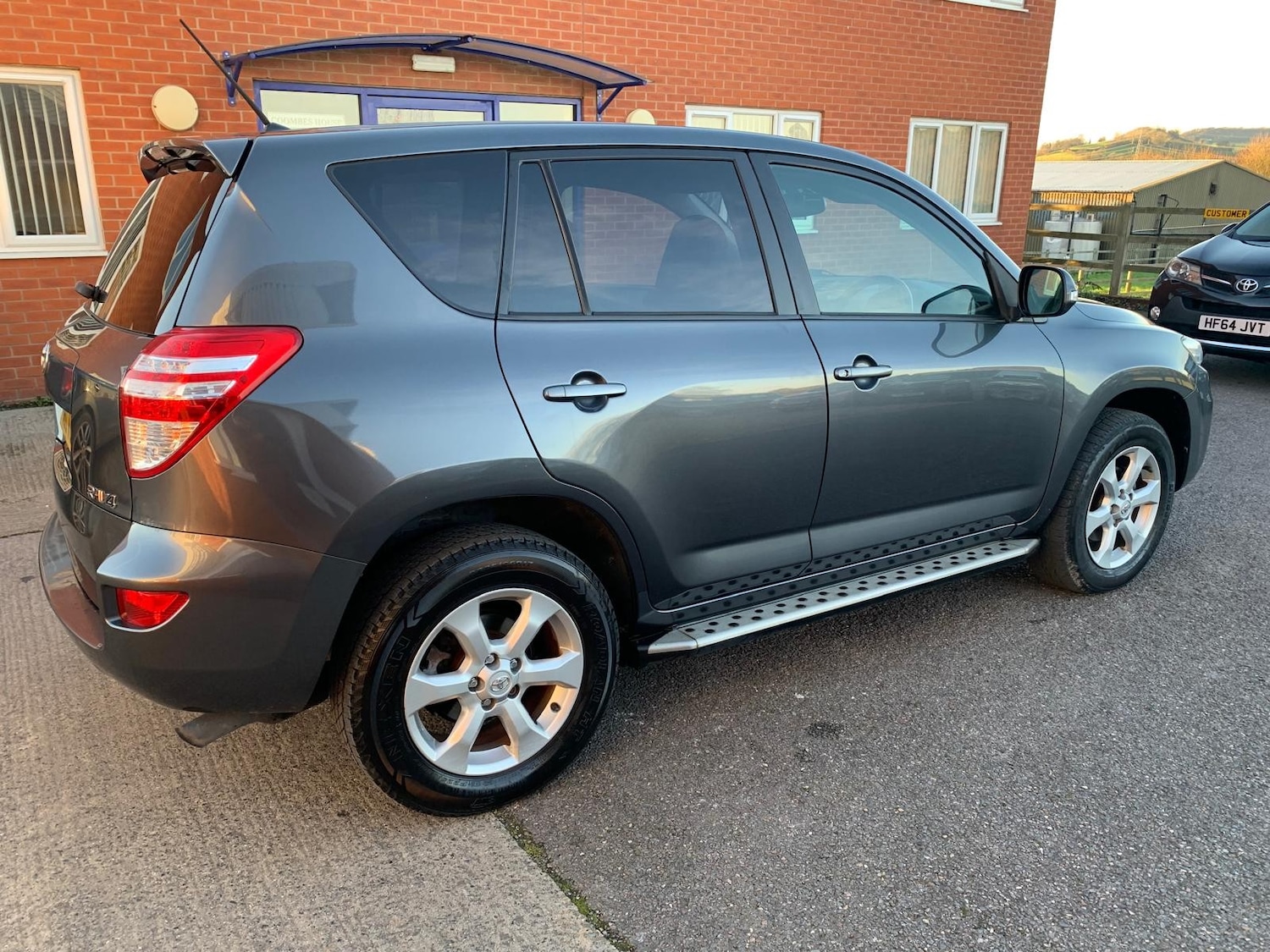 Used Toyota RAV4 2010 for sale - 76638014: Photo 10