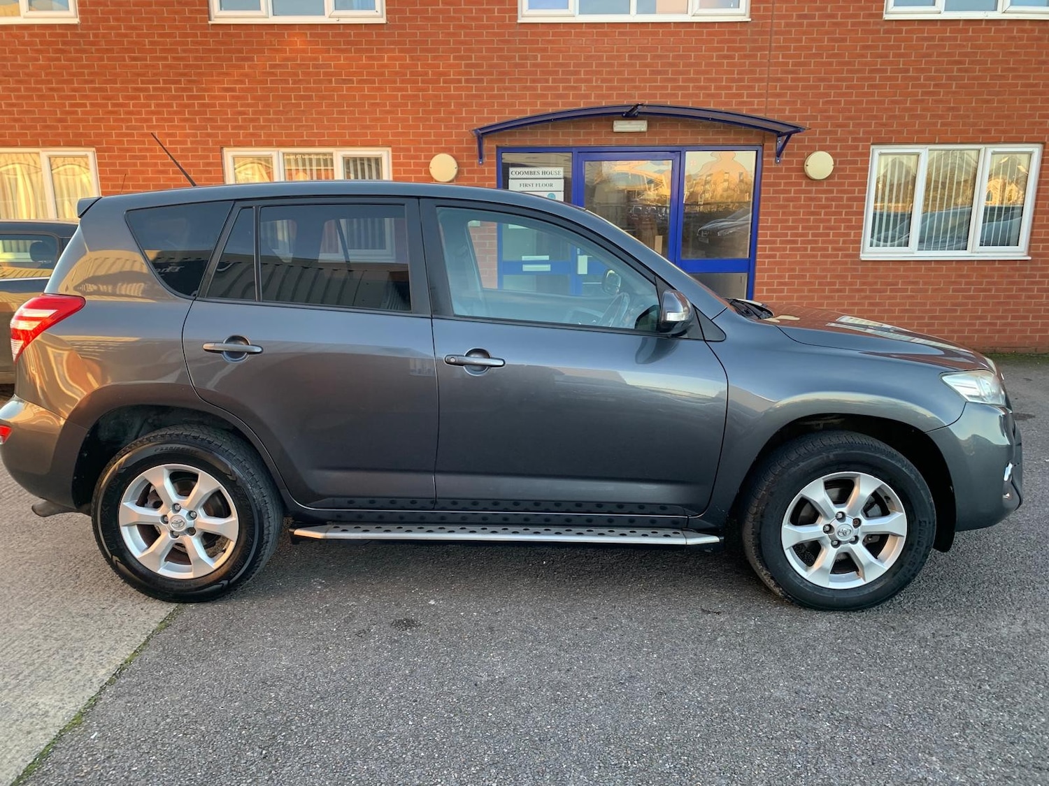 Used Toyota RAV4 2010 for sale - 76638014: Photo 11
