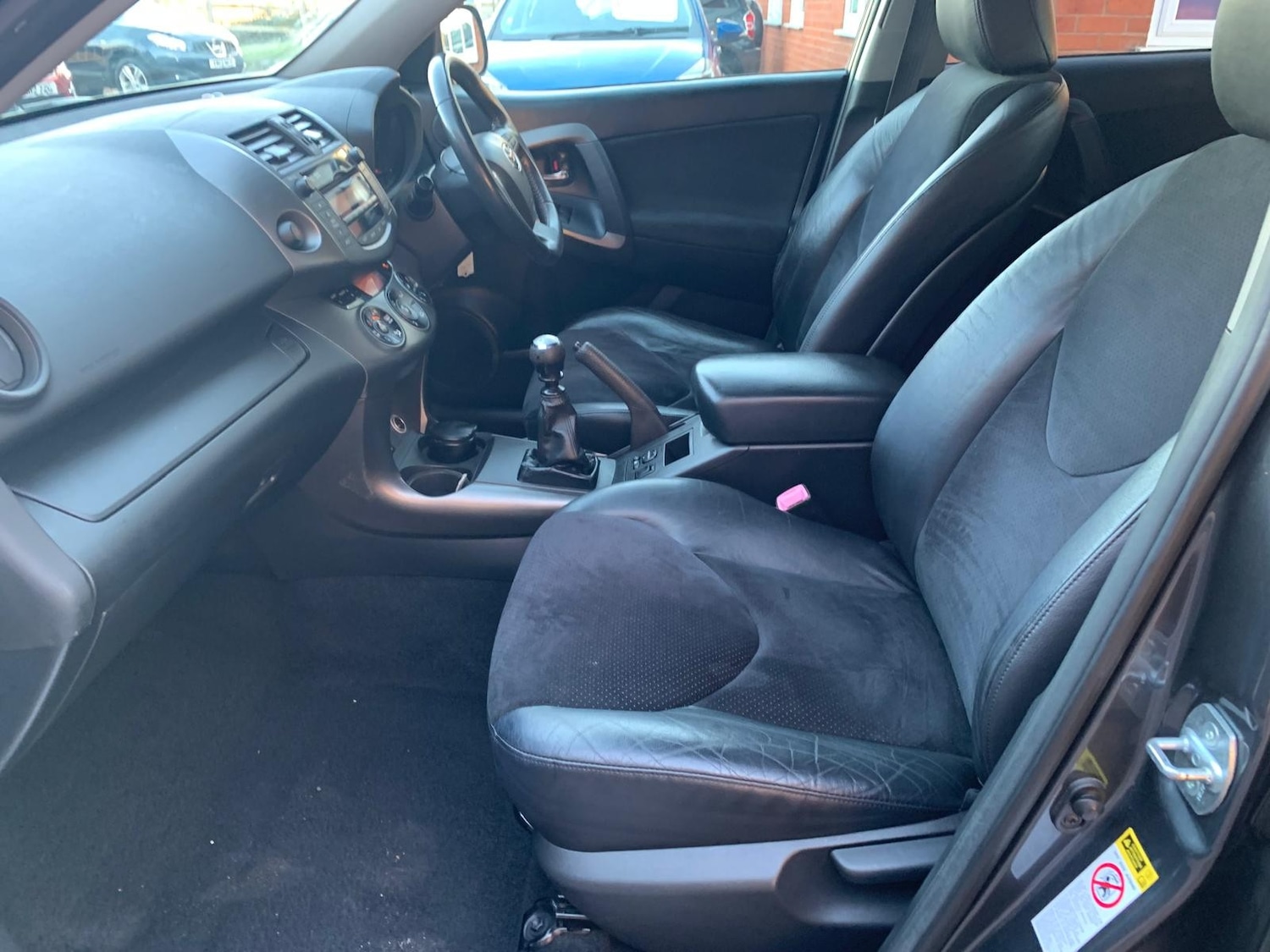 Used Toyota RAV4 2010 for sale - 76638014: Photo 21