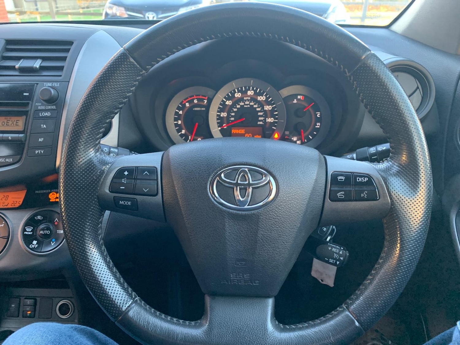 Used Toyota RAV4 2010 for sale - 76638014: Photo 25