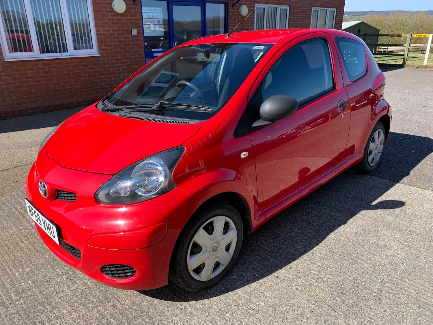 Used Toyota AYGO 2009 for sale - 78029130: Photo 9