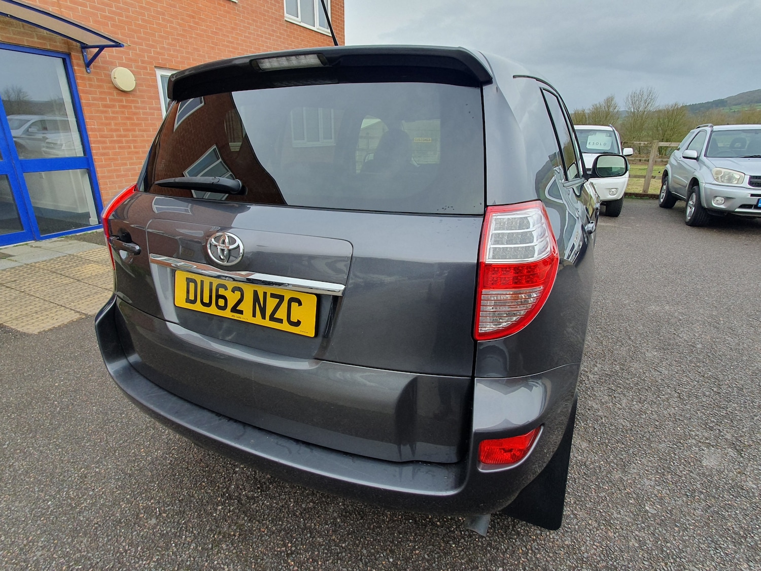 Used Toyota RAV4 2012 for sale - 77960032: Photo 9