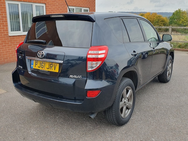 Used Toyota RAV4 2012 for sale - 76316599: Photo 10