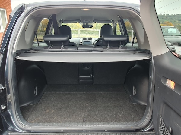 Used Toyota RAV4 2012 for sale - 76316599: Photo 12