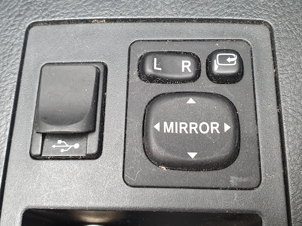 Used Toyota RAV4 2012 for sale - 76316599: Photo 24