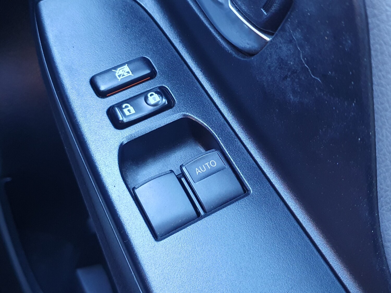 Used Toyota Yaris 2015 for sale - 76635049: Photo 31