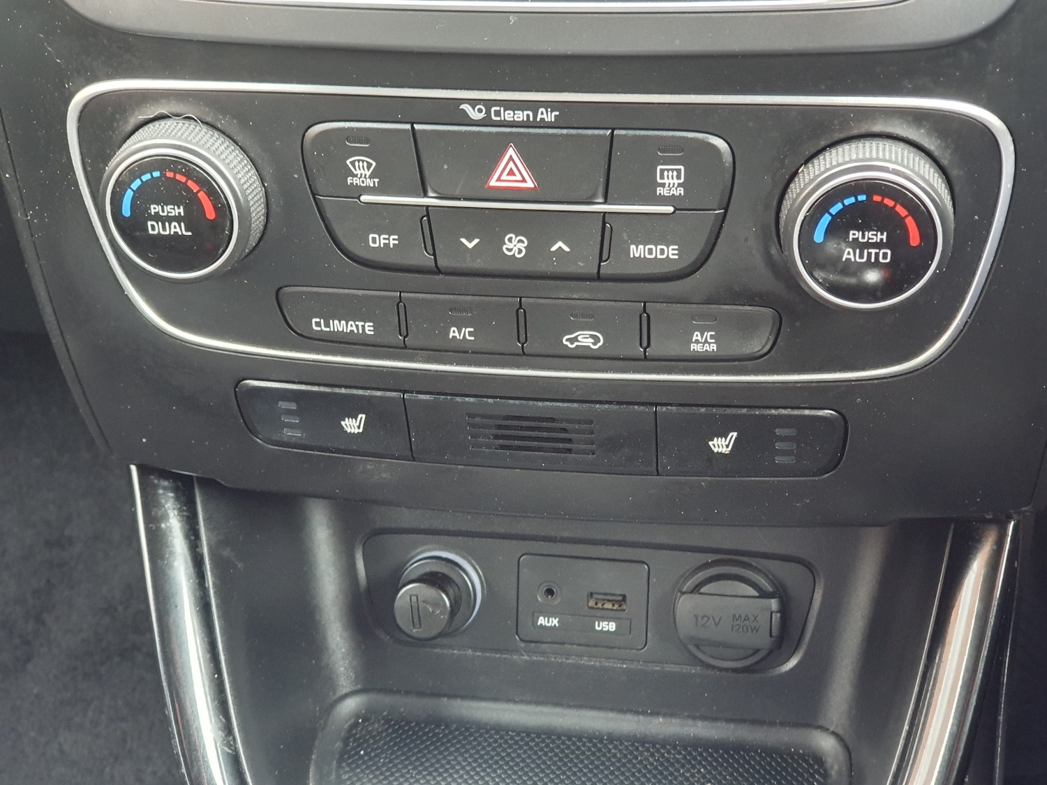 Used Kia Sorento 2014 for sale - 77845513: Photo 19