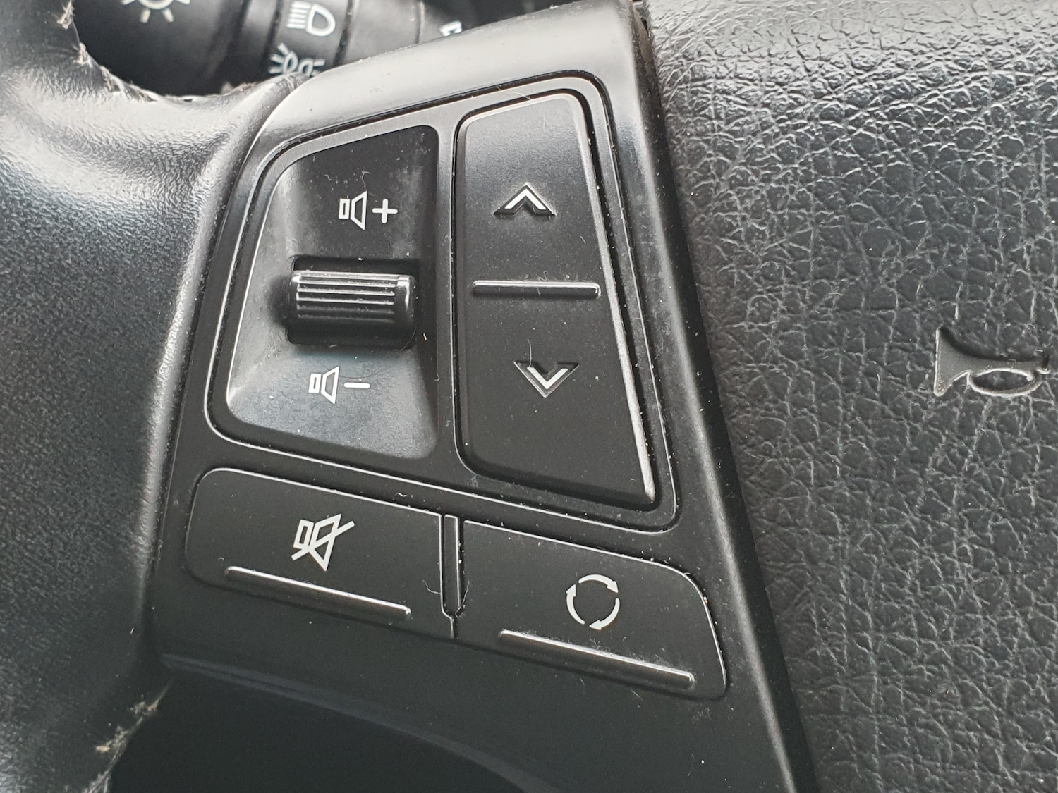 Used Kia Sorento 2014 for sale - 77845513: Photo 22