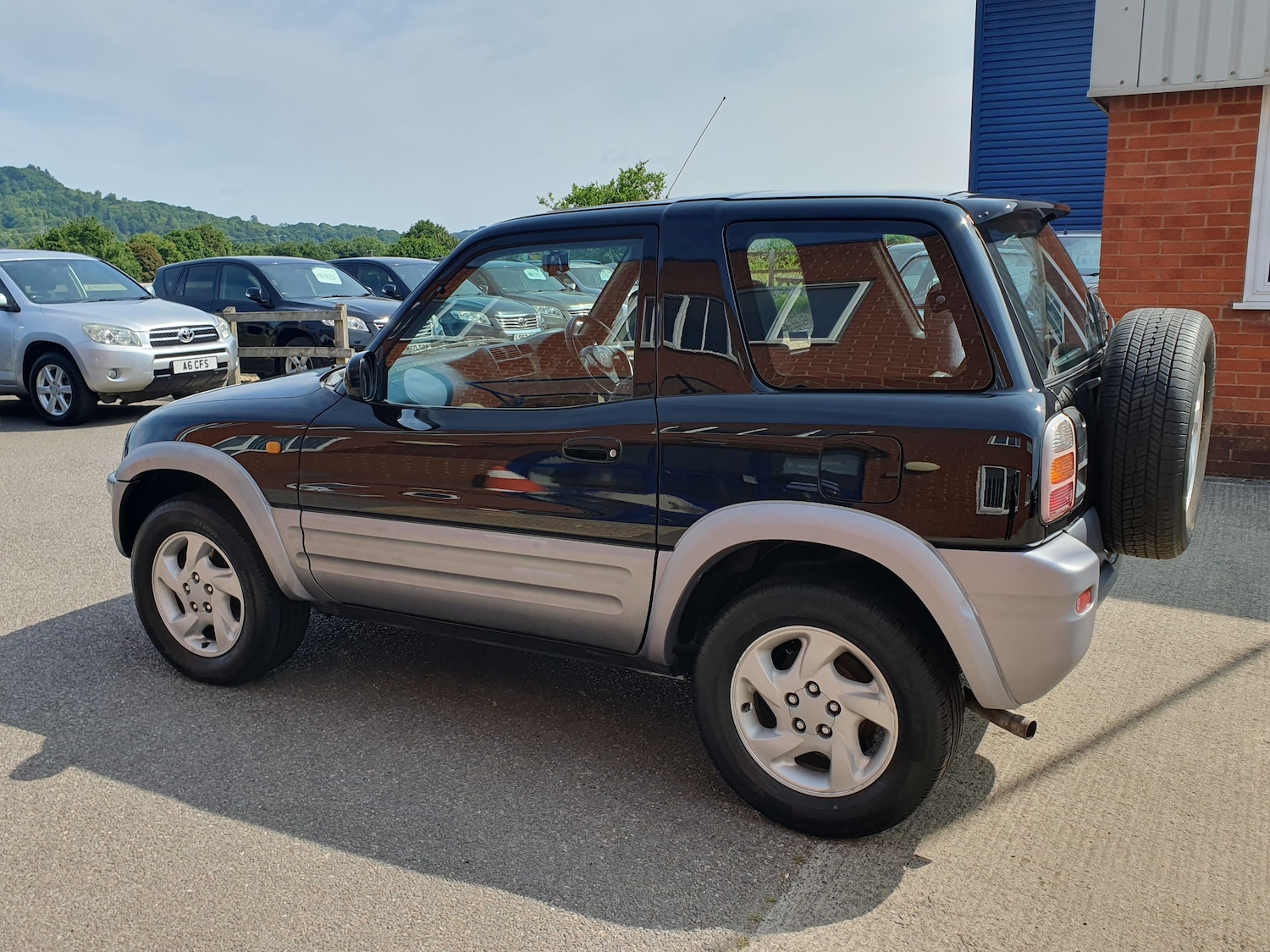 Used Toyota RAV4 1998 for sale - 76149201: Photo 10