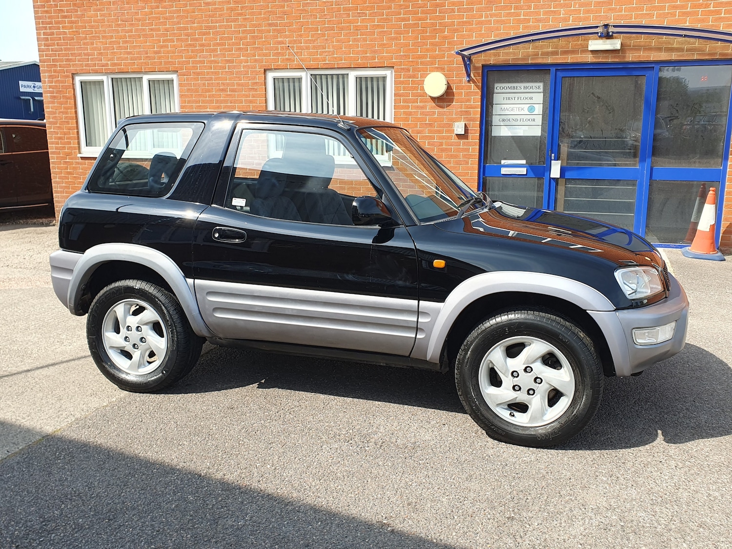 Used Toyota RAV4 1998 for sale - 76149201: Photo 15