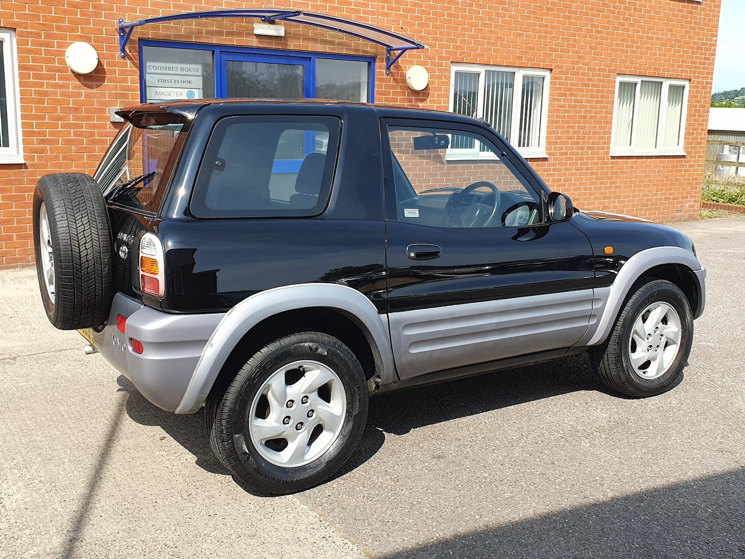 Used Toyota RAV4 1998 for sale - 76149201: Photo 18