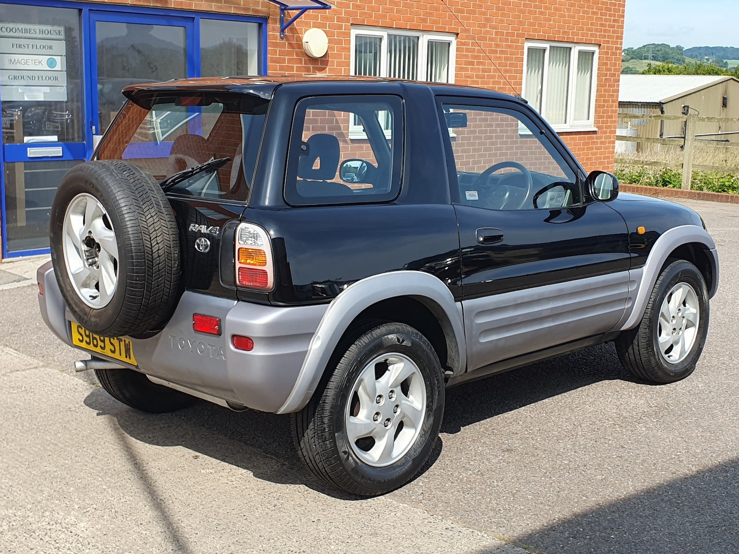 Used Toyota RAV4 1998 for sale - 76149201: Photo 19
