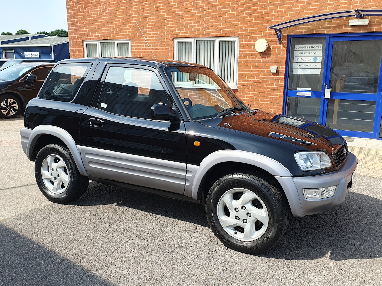 Used Toyota RAV4 1998 for sale - 76149201: Photo 2