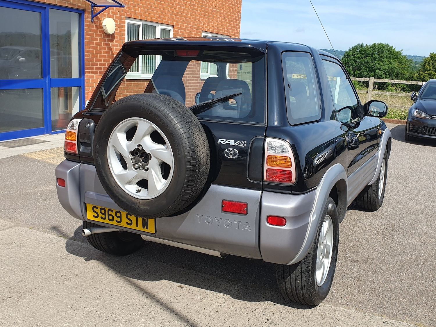 Used Toyota RAV4 1998 for sale - 76149201: Photo 6