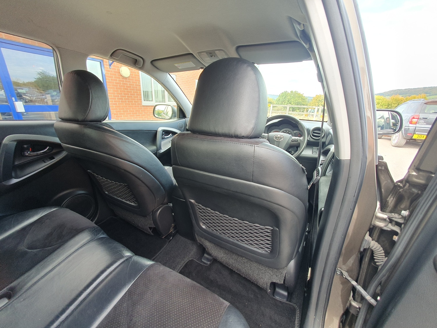 Used Toyota RAV4 2012 for sale - 76133998: Photo 24