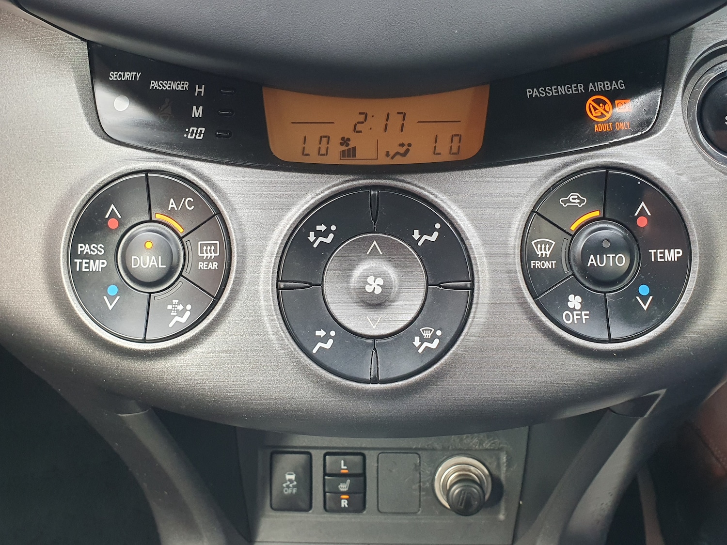 Used Toyota RAV4 2012 for sale - 76133998: Photo 30