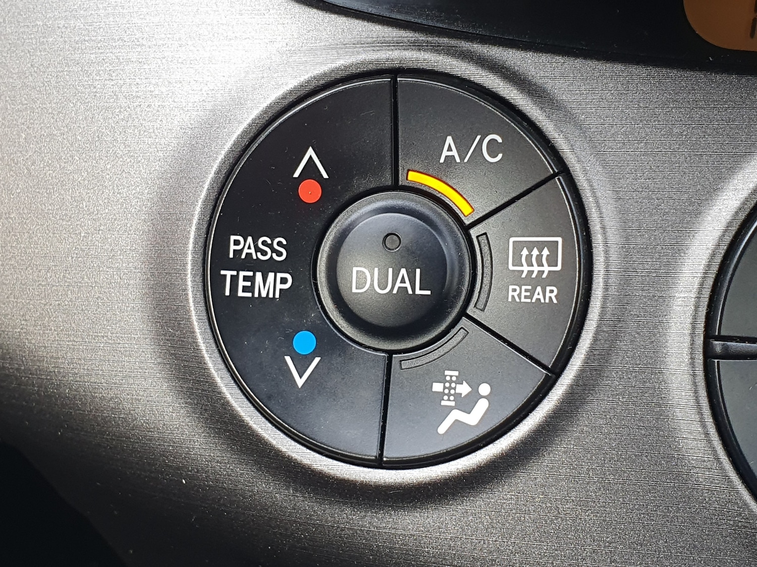 Used Toyota RAV4 2012 for sale - 76133998: Photo 31