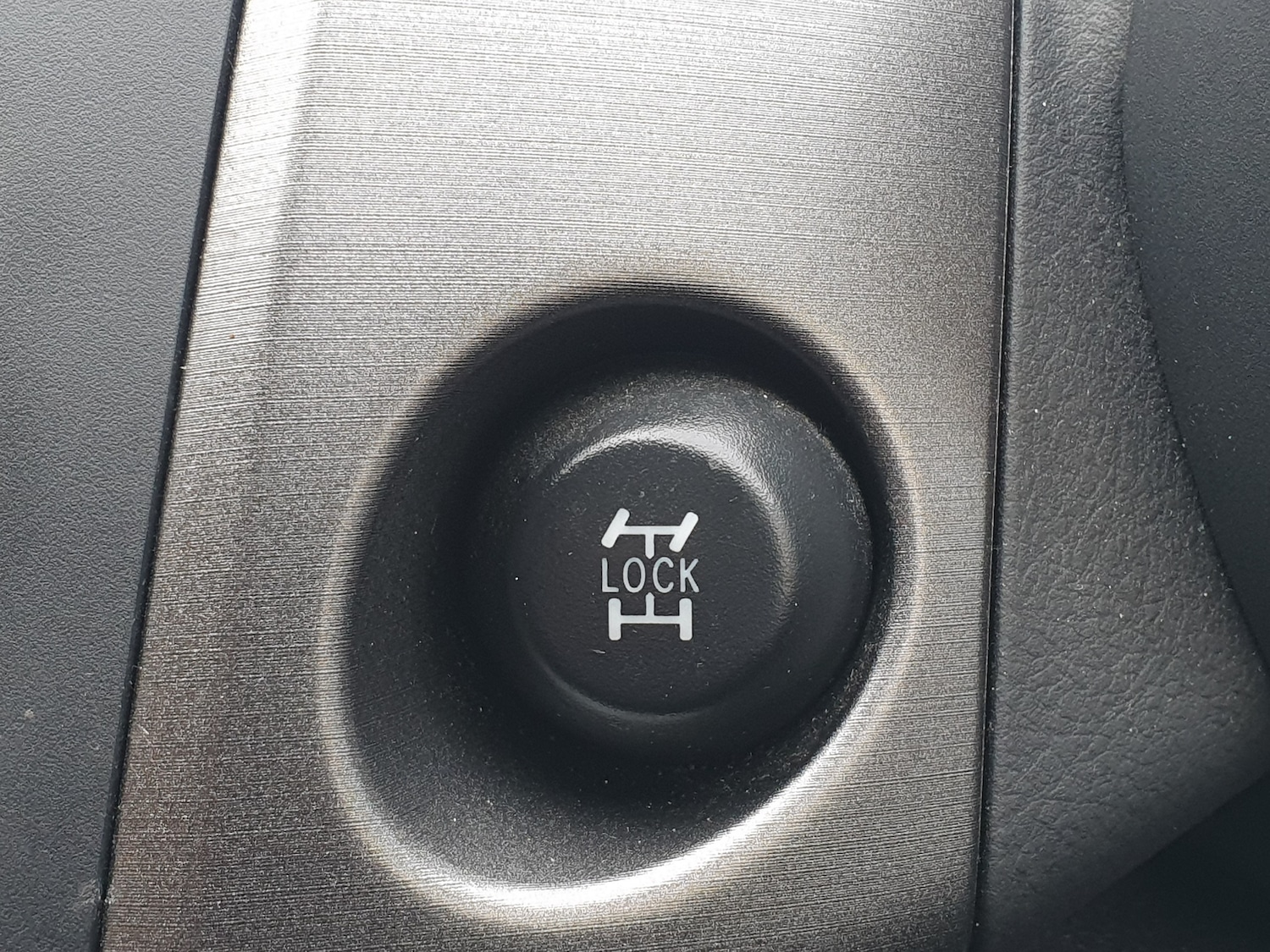 Used Toyota RAV4 2012 for sale - 76133998: Photo 32