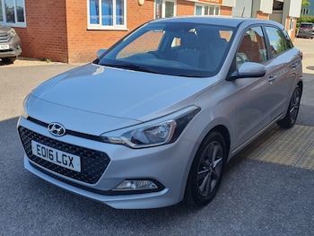 Used Hyundai i20 2016 for sale - 79376259: Photo