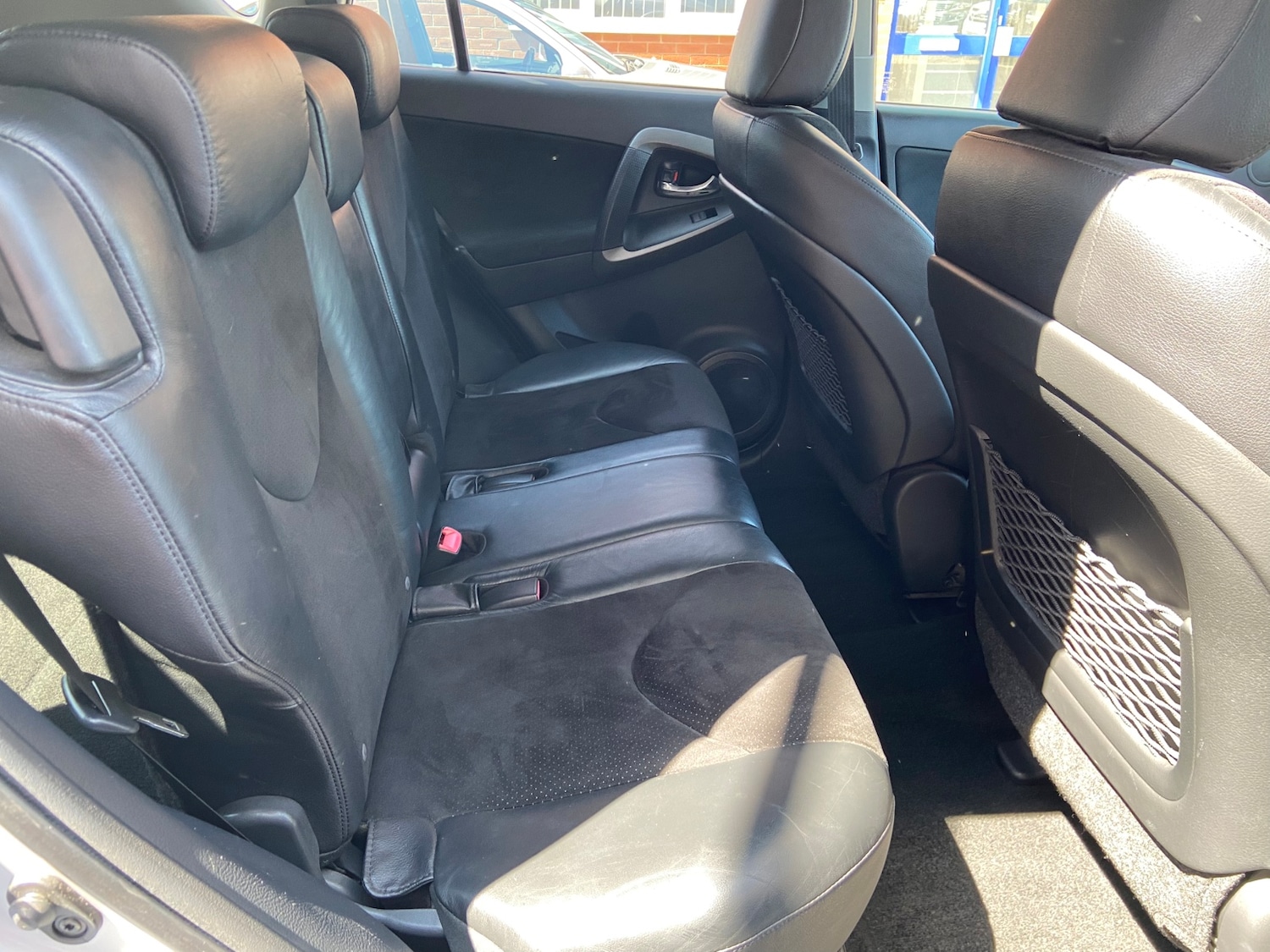Used Toyota RAV4 2012 for sale - 76120137: Photo 12