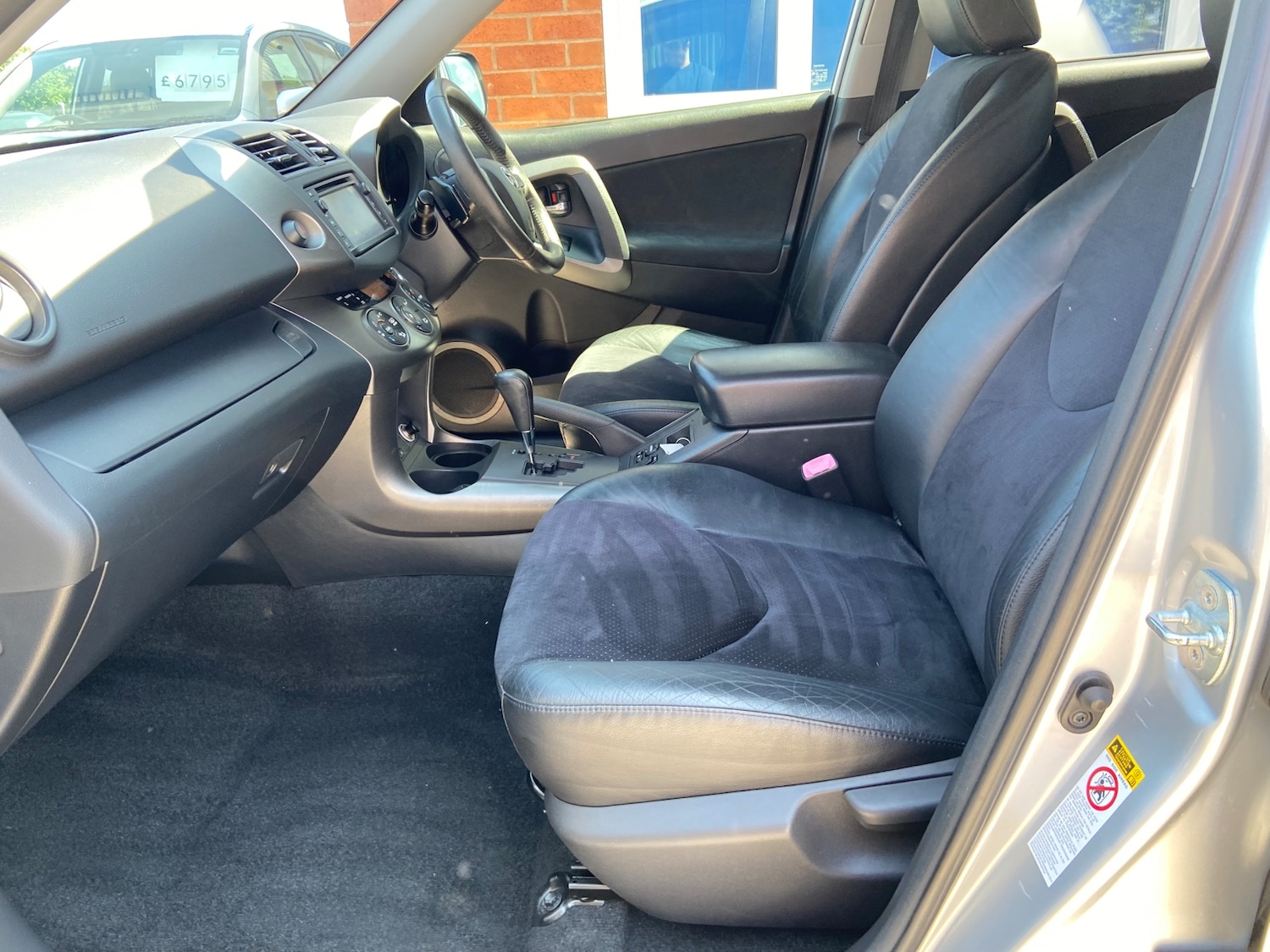 Used Toyota RAV4 2012 for sale - 76120137: Photo 13