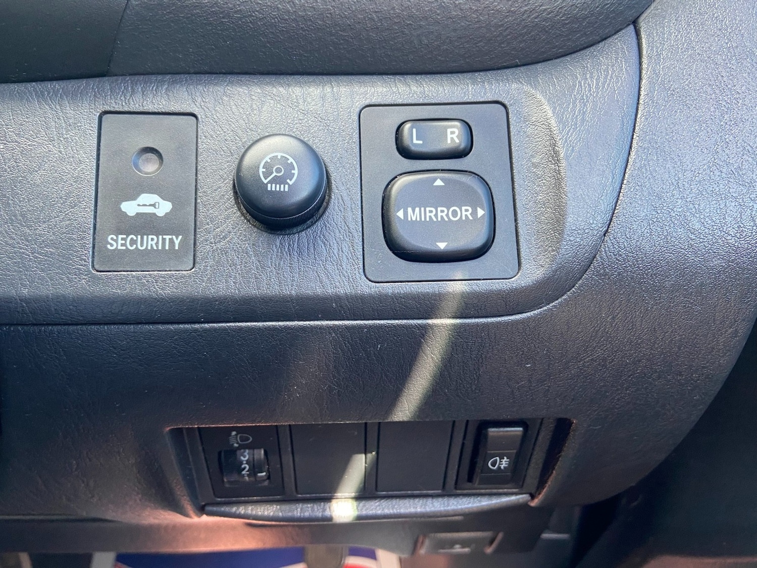 Used Toyota RAV4 2004 for sale - 77845518: Photo 15