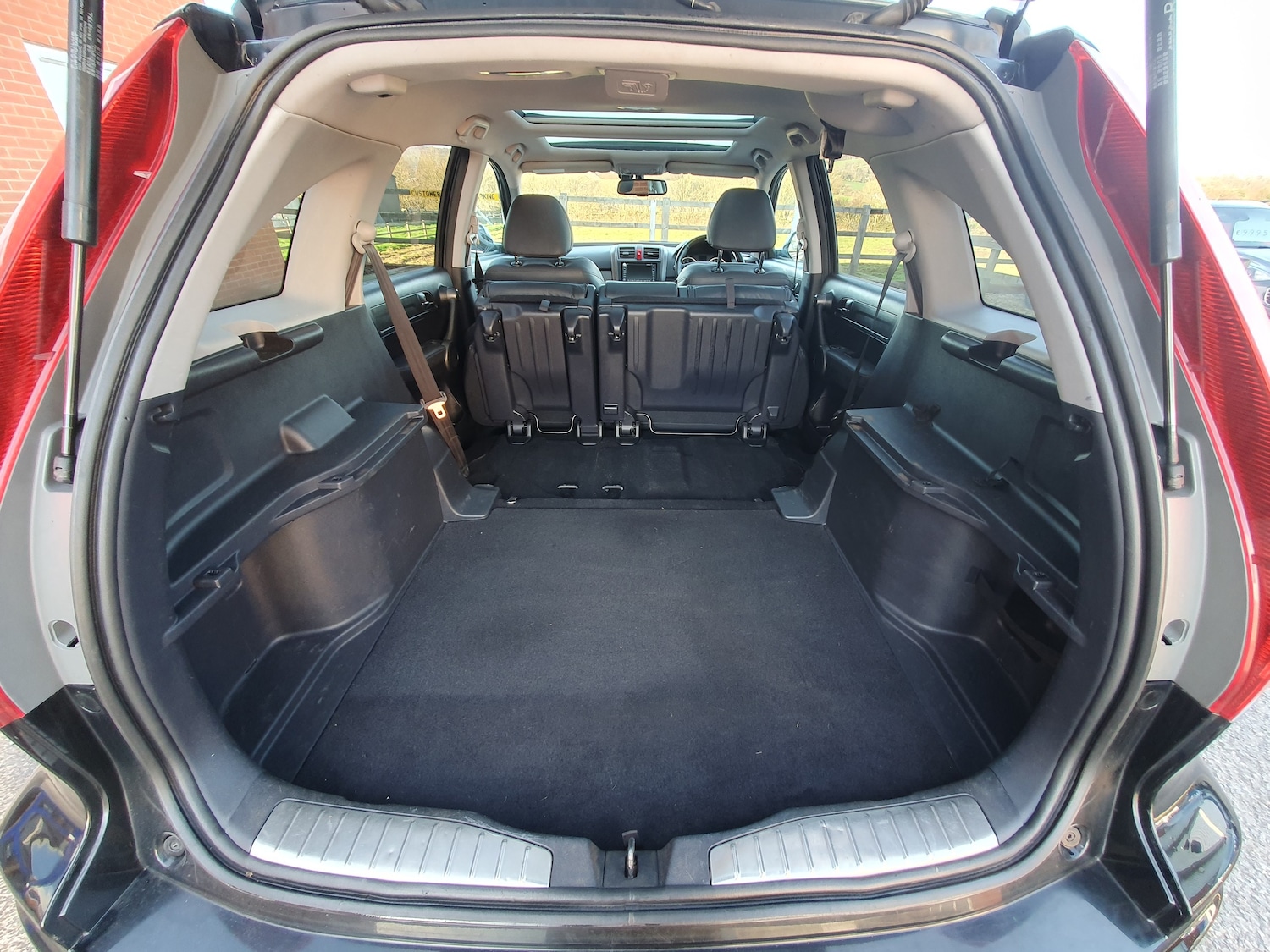 Used Honda CR-V 2010 for sale - 76653796: Photo 26