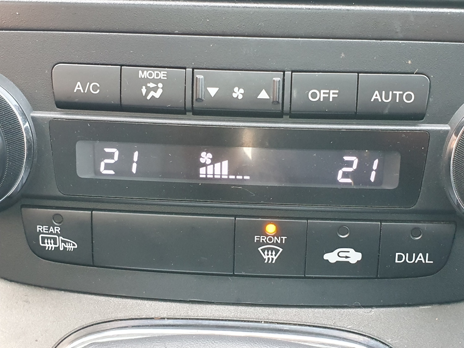 Used Honda CR-V 2010 for sale - 76653796: Photo 42