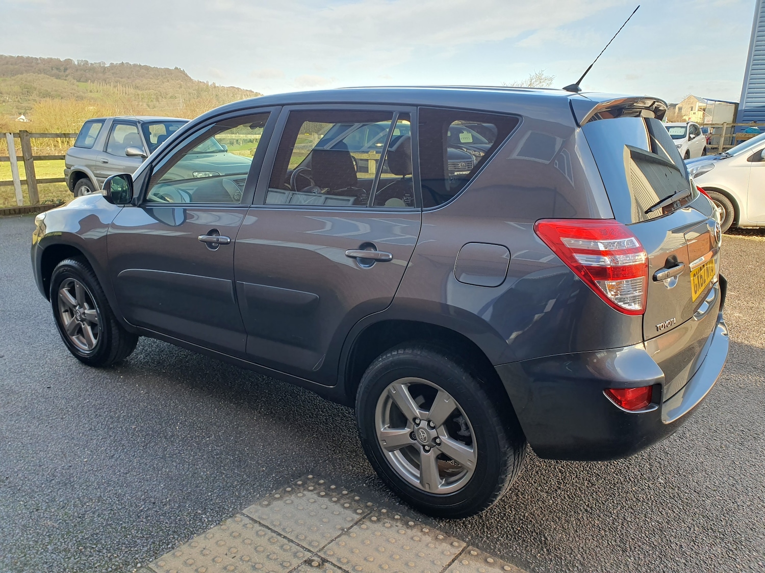 Used Toyota RAV4 2012 for sale - 76957659: Photo 10