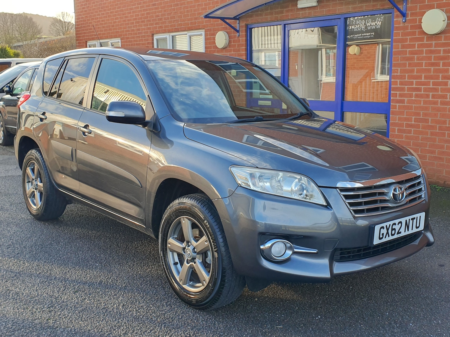 Used Toyota RAV4 2012 for sale - 76957659: Photo 2