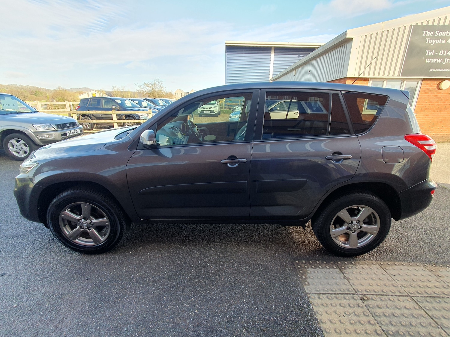 Used Toyota RAV4 2012 for sale - 76957659: Photo 9