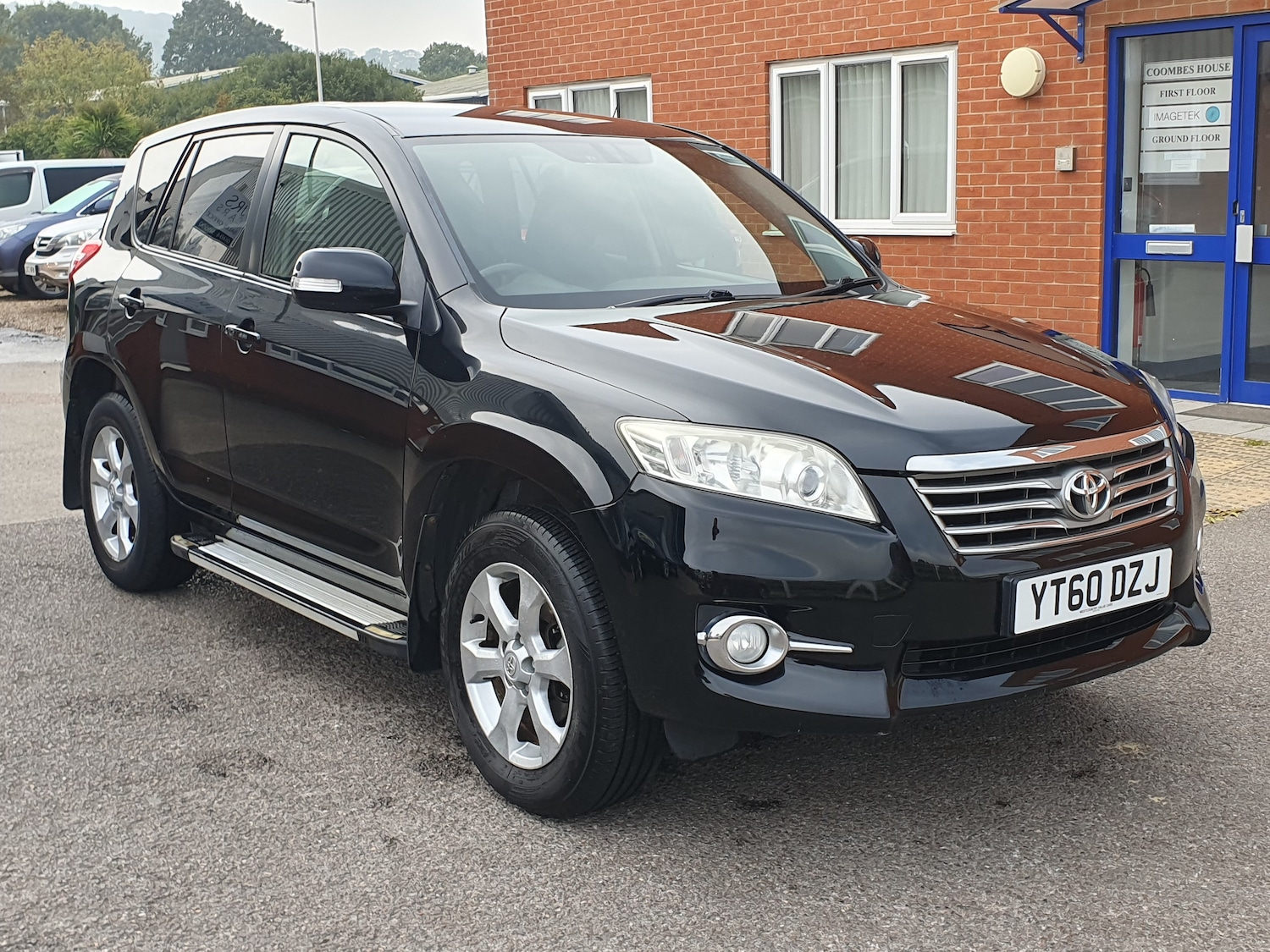 Used Toyota RAV4 2010 for sale - 76143618: Photo 1