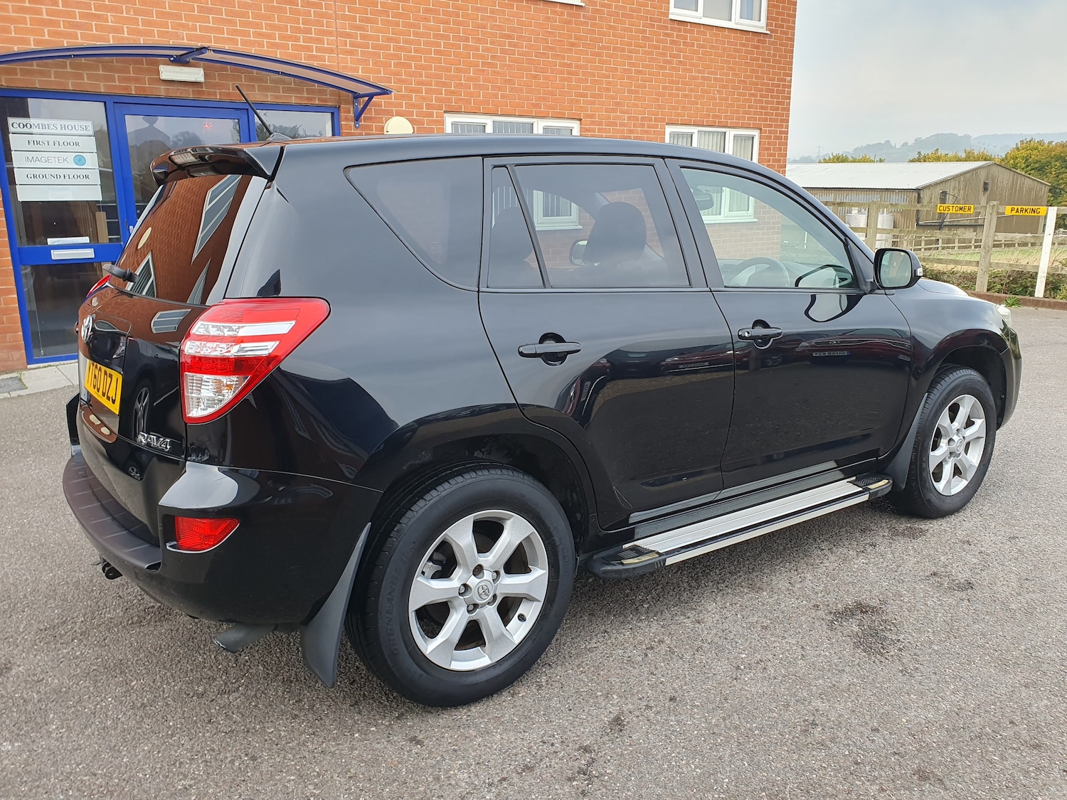Used Toyota RAV4 2010 for sale - 76143618: Photo 17