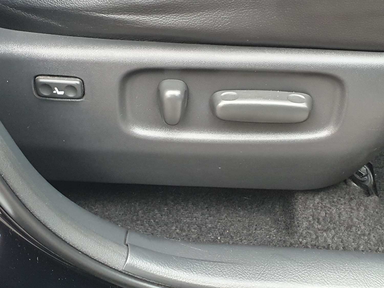 Used Toyota RAV4 2010 for sale - 76143618: Photo 40
