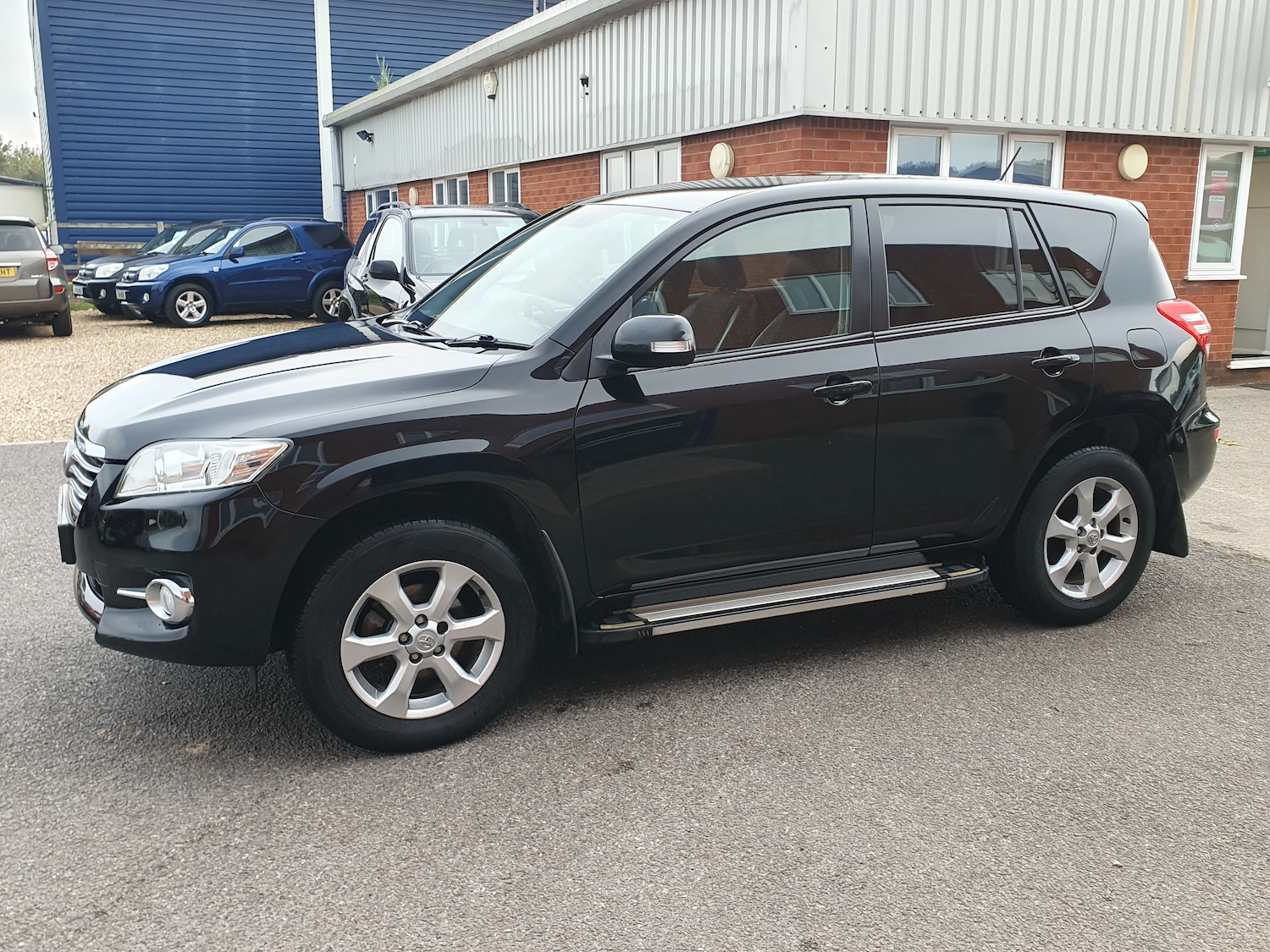 Used Toyota RAV4 2010 for sale - 76143618: Photo 8