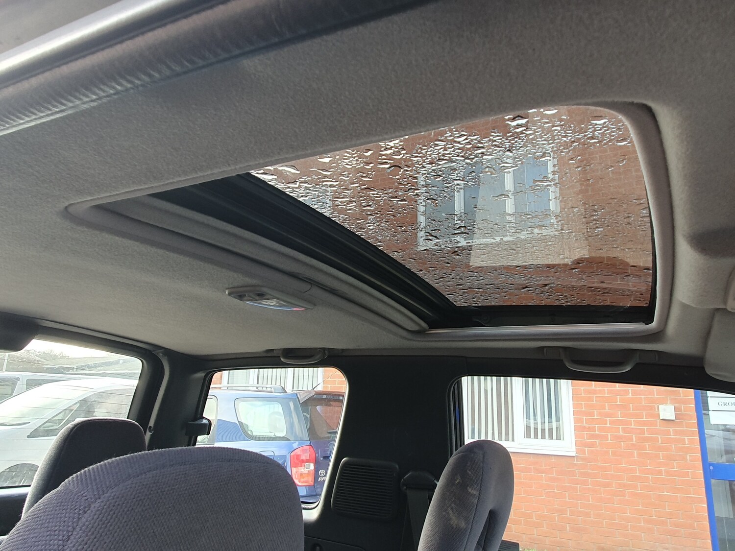 Used Toyota RAV4 1999 for sale - 76896371: Photo 14