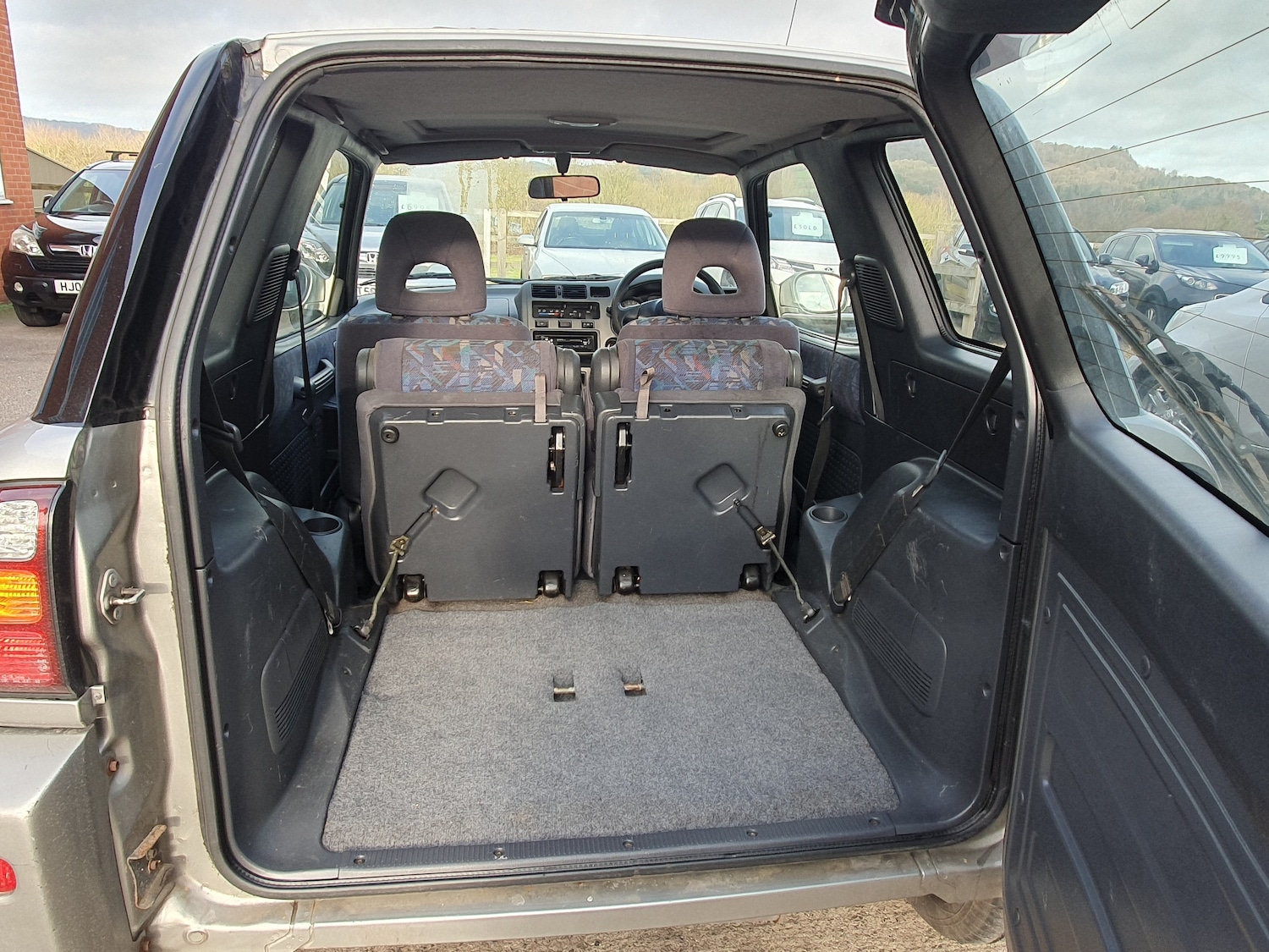 Used Toyota RAV4 1999 for sale - 76896371: Photo 15