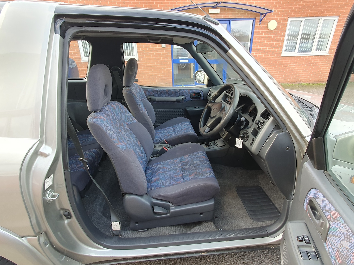 Used Toyota RAV4 1999 for sale - 76896371: Photo 24