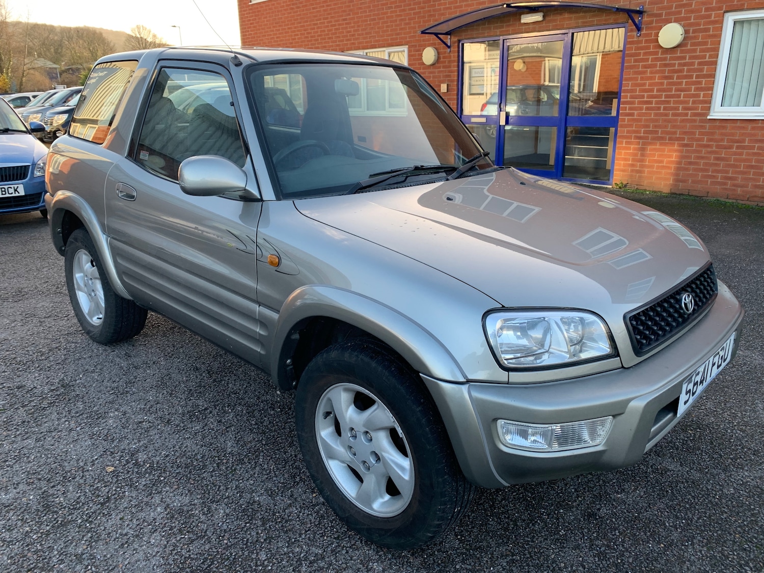 Used Toyota RAV4 1999 for sale - 76896371: Photo 8