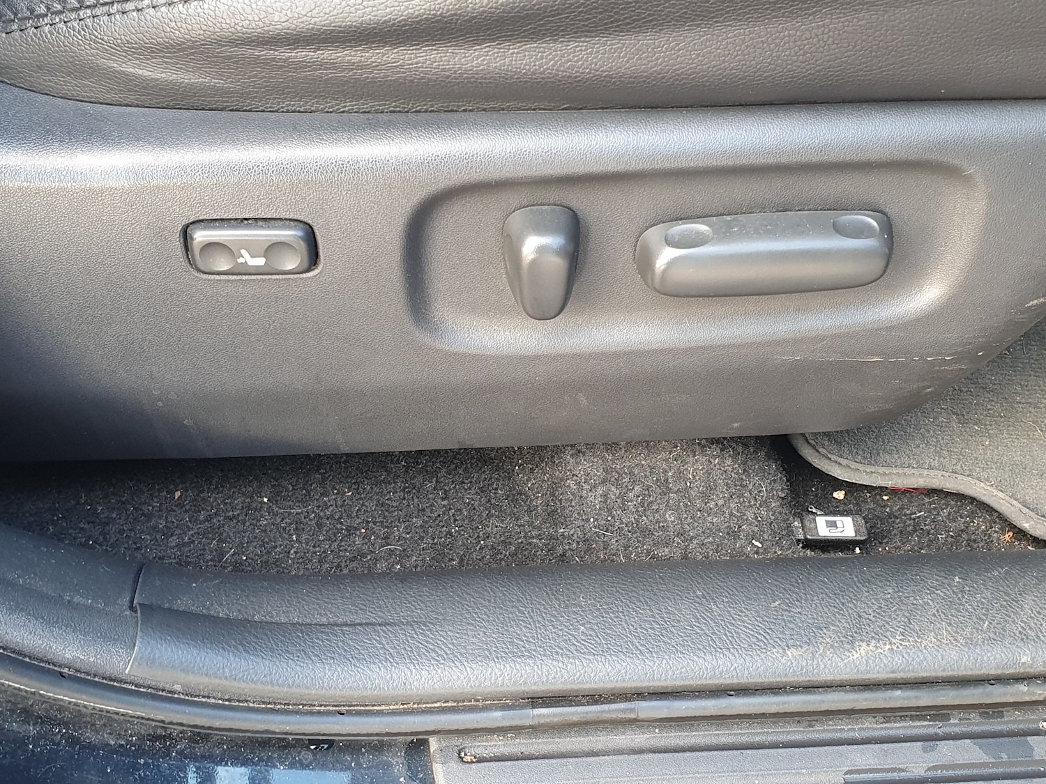 Used Toyota RAV4 2011 for sale - 77002029: Photo 14