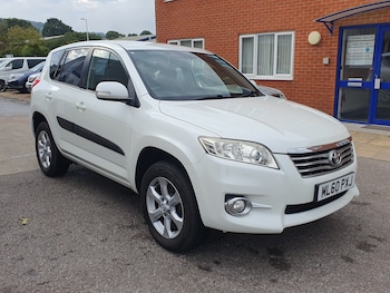 Used Toyota RAV4 2010 for sale - 76273777: Photo 2