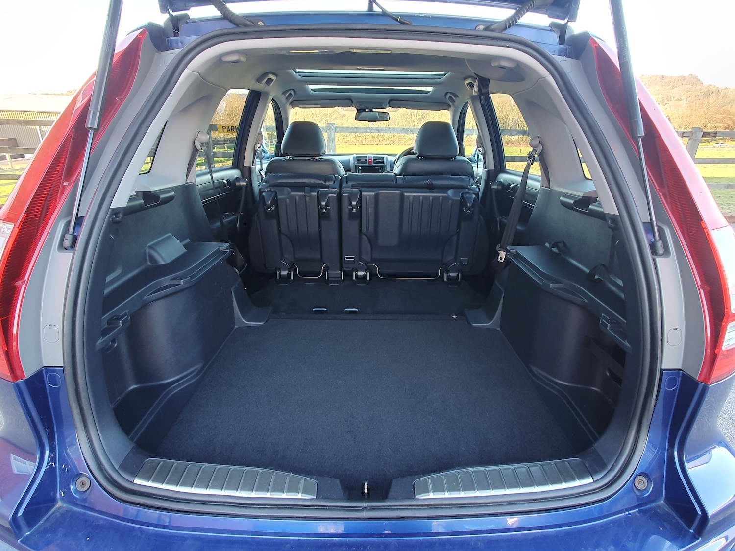 Used Honda CR-V 2011 for sale - 76641664: Photo 18