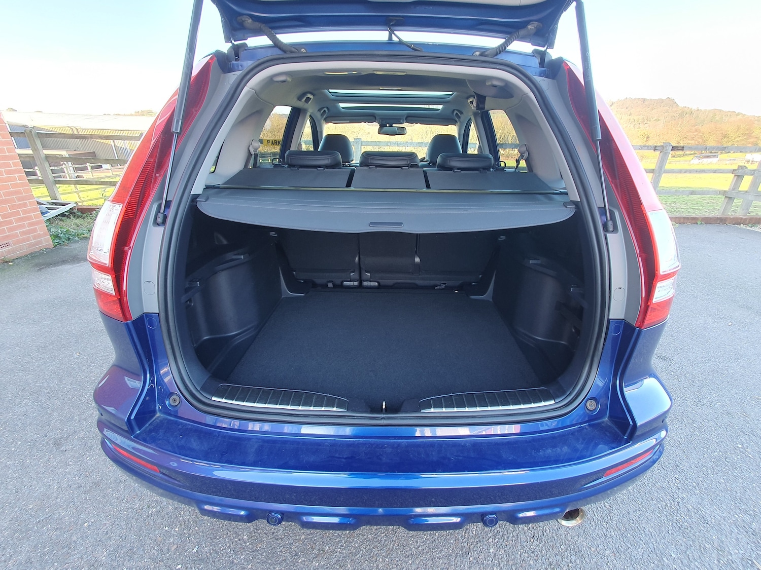 Used Honda CR-V 2011 for sale - 76641664: Photo 24