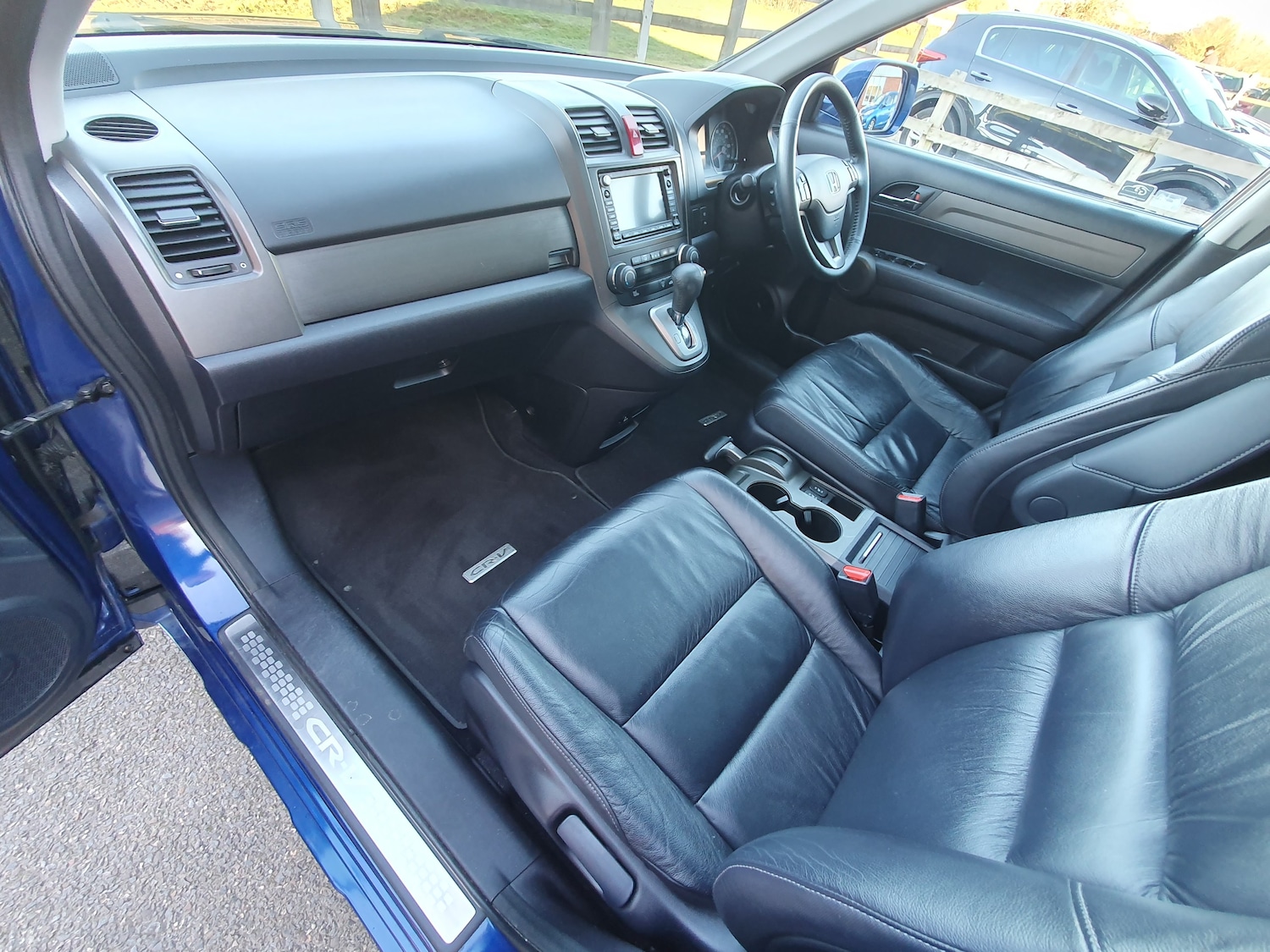 Used Honda CR-V 2011 for sale - 76641664: Photo 27