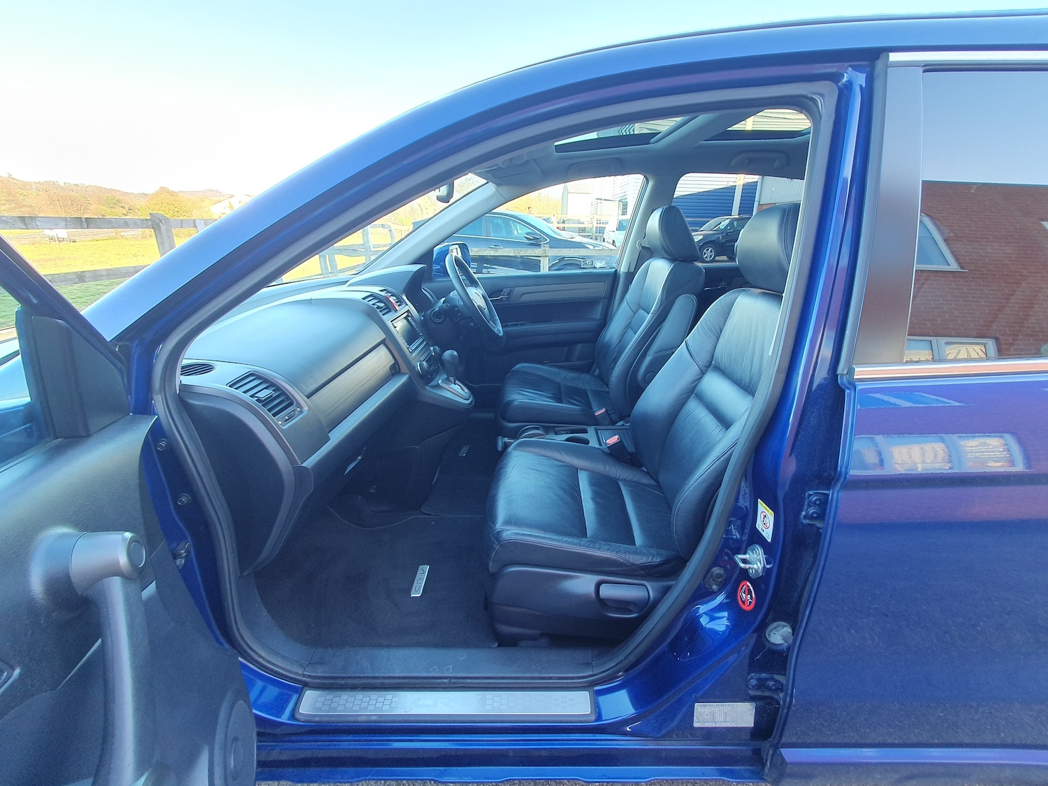 Used Honda CR-V 2011 for sale - 76641664: Photo 29