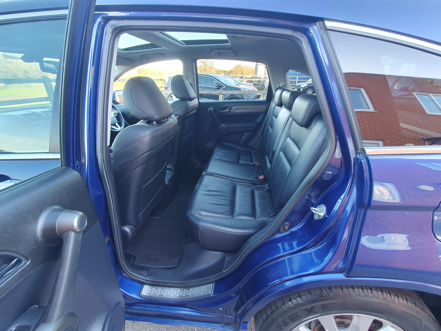 Used Honda CR-V 2011 for sale - 76641664: Photo 32