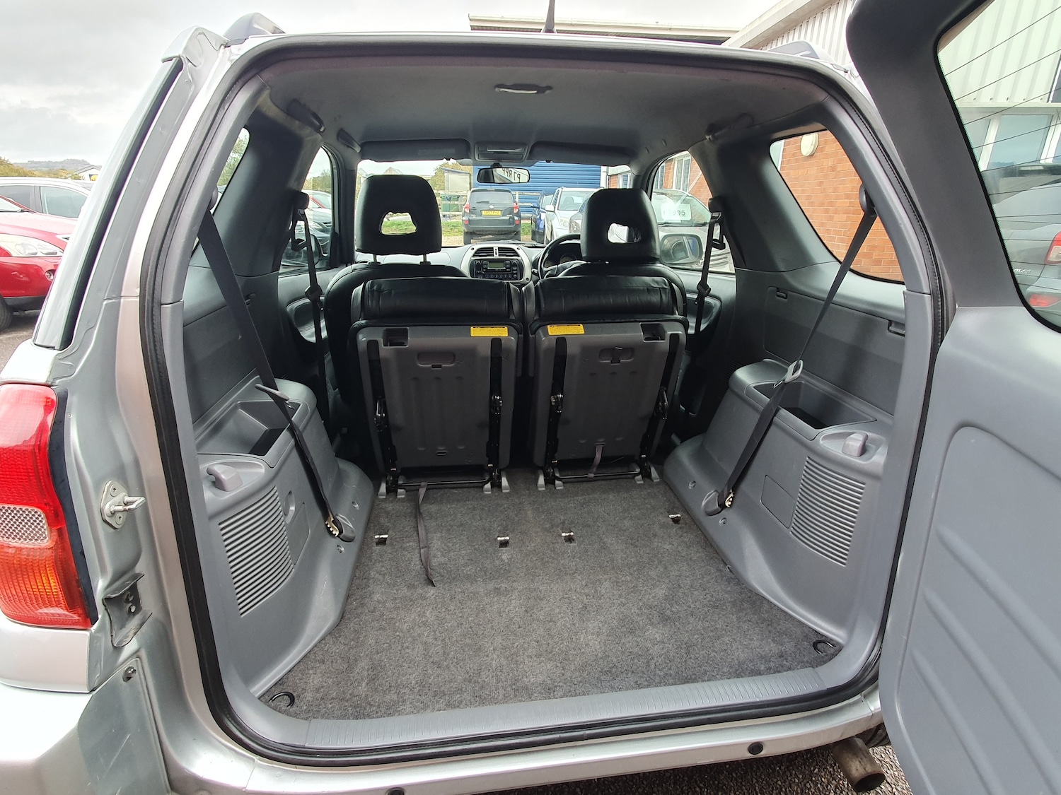 Used Toyota RAV4 2003 for sale - 76416489: Photo 19