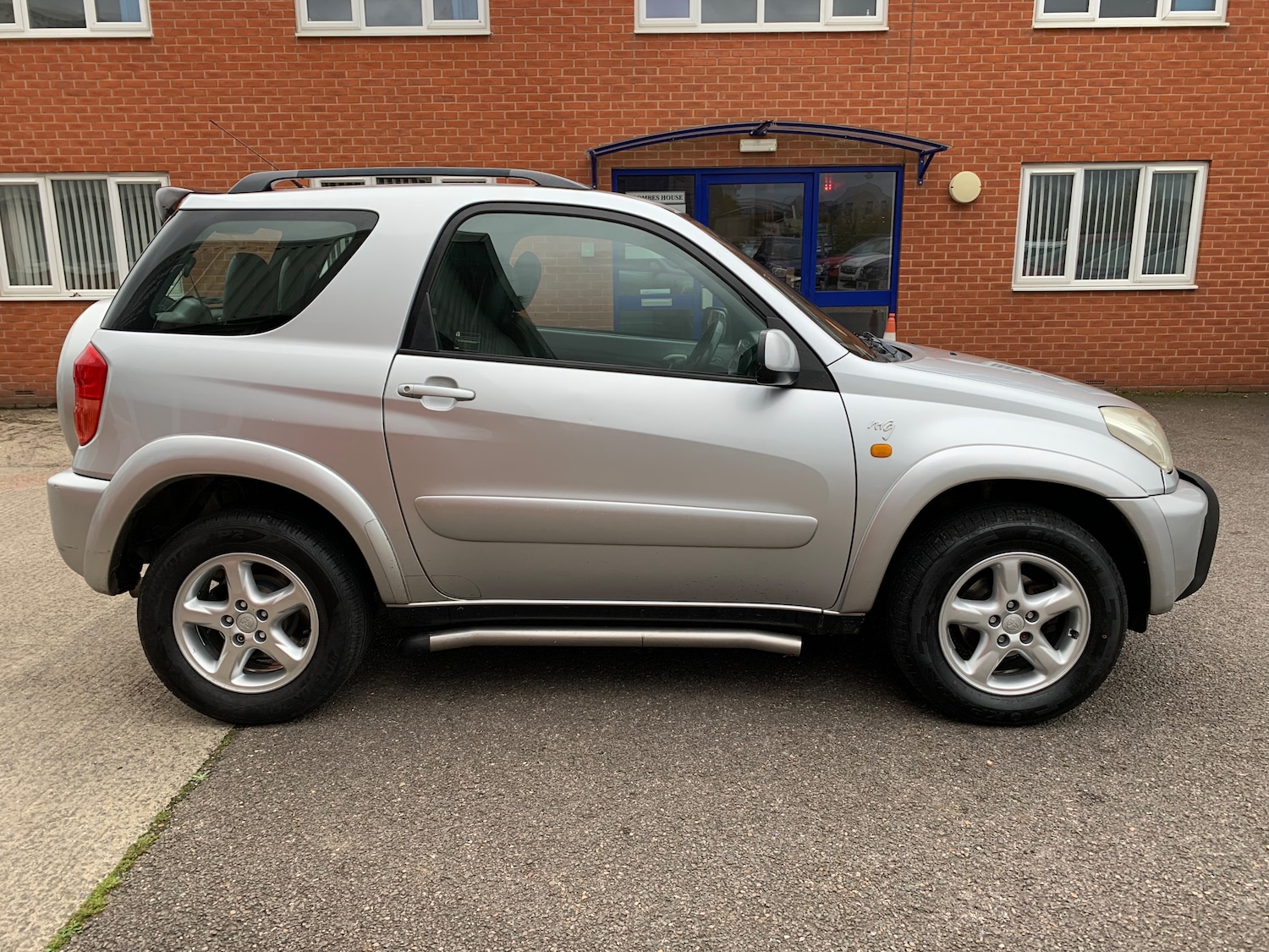 Used Toyota RAV4 2003 for sale - 76416489: Photo 4