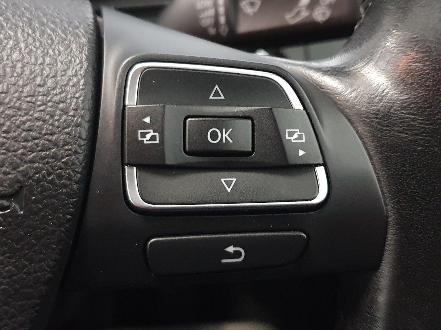 Used Volkswagen Passat 2013 for sale - 76149183: Photo 38